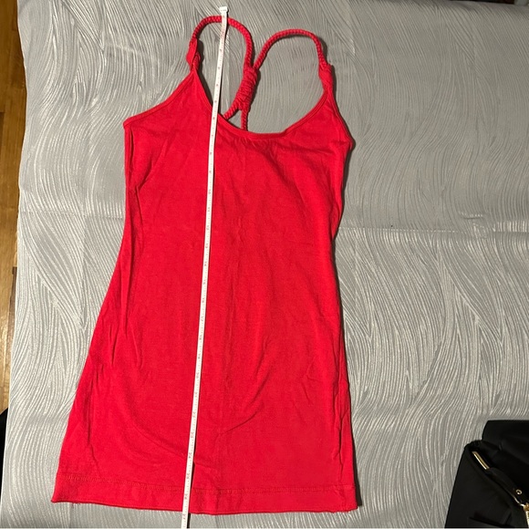 Red y- back tank - Picture 7 of 9